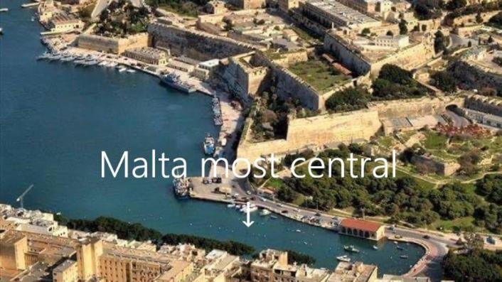 Pietà Centre Point, Malta'S Most Central מראה חיצוני תמונה